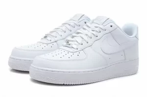 Air Force 1 白色鞋子的魅力