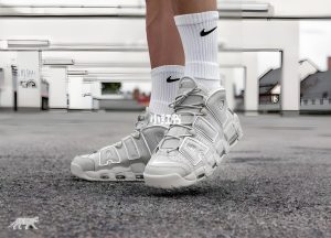 [Image: nike-air-zoom-uptempo-v-premium-2-300x216.jpg]